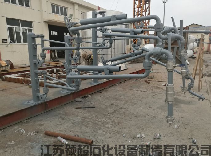 內(nèi)蒙古烏?？蛻舳ㄖ撇少彽囊慌鶤L2543型汽車底部裝卸鶴管已通過物流發(fā)往使用現(xiàn)場(chǎng)(1)